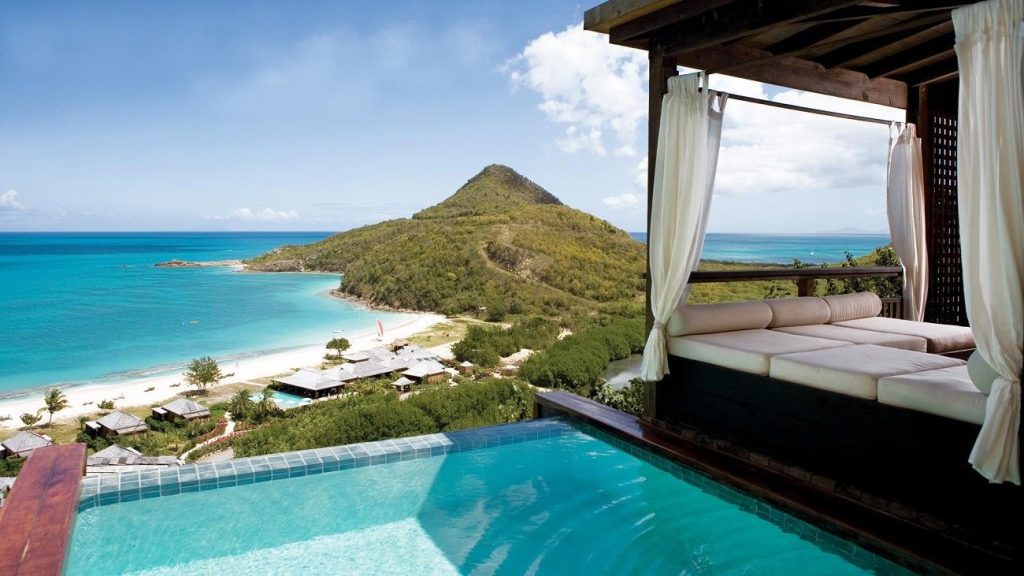 Luxury Resorts What to Expect When You Arrive